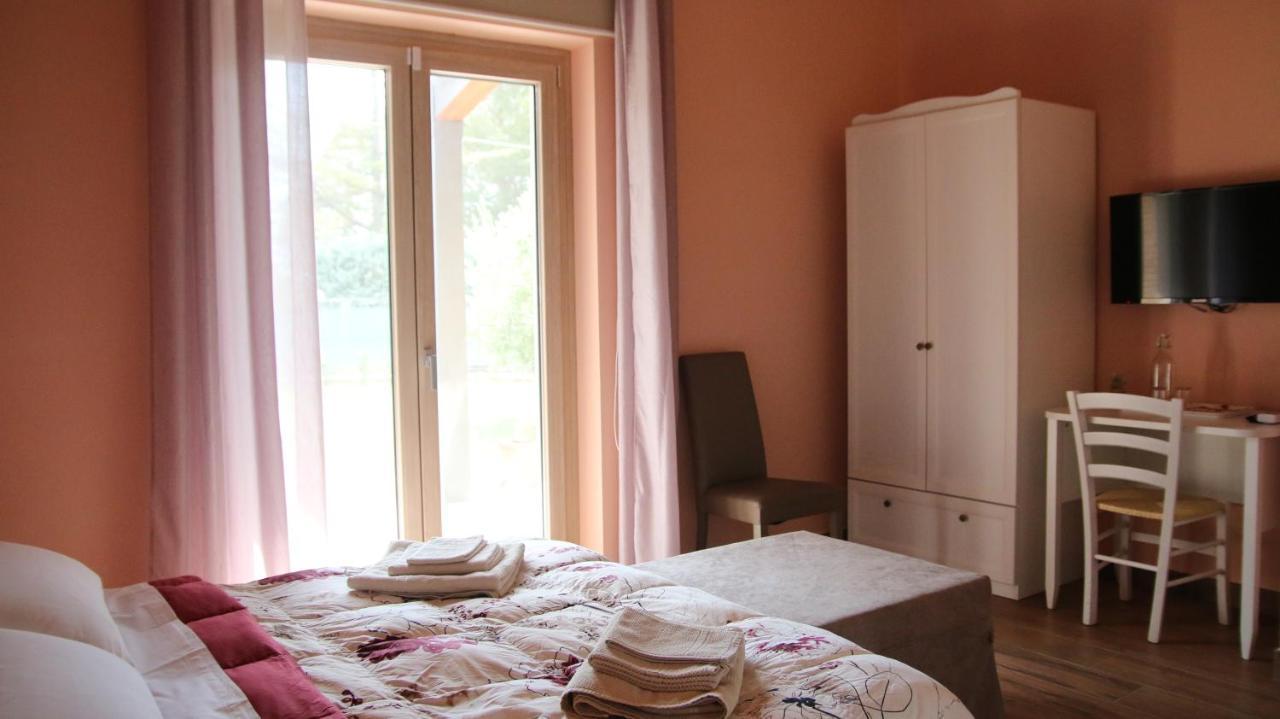 Al Ginepro Bed & Breakfast Montecchio  Екстериор снимка